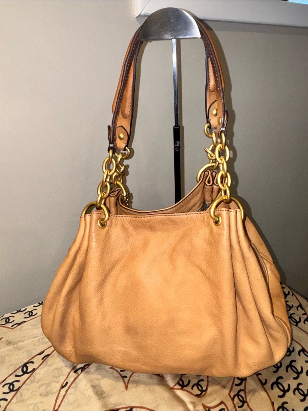 Juicy Couture Tan Leather with Gold Hardware Handbag, Preowned - Picture 8 of 8